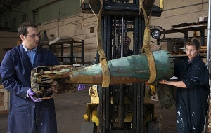 Dolphins Find Rare Navy Torpedo