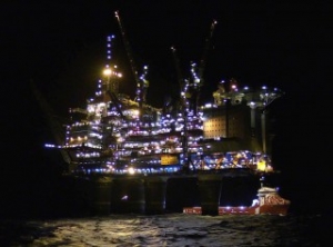 Image of the Day: Offshore Light Show