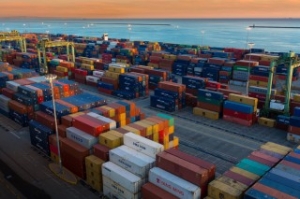 Drewry: US West Coast Congestion Downgrades Carrier Reliability