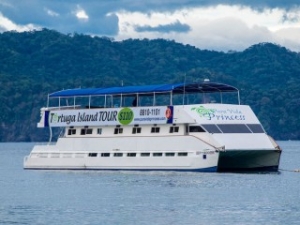 Three Tourists Die after Catamaran Sinks off Costa Rica