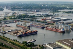 Amsterdam Port Region Marks Record Year