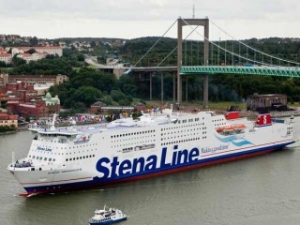 LR to Class Worlds First Methanol-Powered Ship