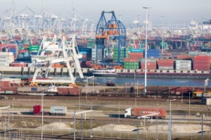 Port of Rotterdam Marks Slight Annual Throughput Increase