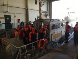 VIDEO: USCG Rescues 11 from Sinking Tug off Oahu