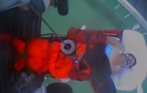VIDEO: USCG Medevacs Woman from Norwegian Gem
