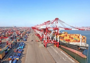 Chinese Ports Must Adapt to Increasing Consumer Strength