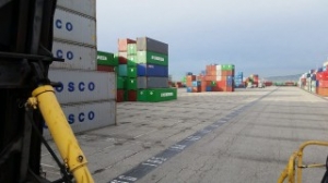 US West Coast Bottlenecks Push Up Freight Rates
