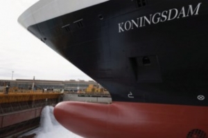 VIDEO: ms Koningsdam Floated Out