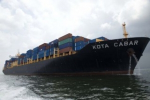 Hyundai Mipo Bags Two Car Carriers