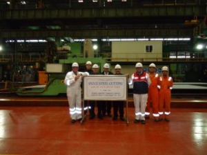 Samsung Heavy Cuts Steel for First SCF Arctic Shuttle Tanker