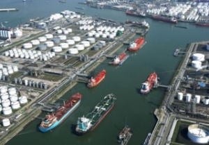 Dutch Unions Issue Strike Ultimatum to Vopak