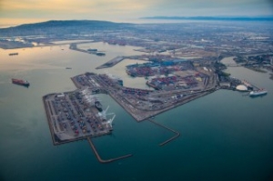 Southern Californian Port Truckers Stage Strike