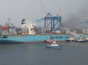 Maersk Karachi Ablaze at Bremerhaven Port