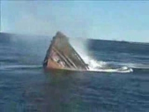 Captain and Crewman Die in Tugboat Sinking off Busan Port