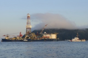 Shells Second Rig Departs for Alaska