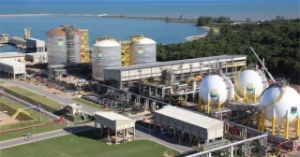 Two Die in Scaffolding Collapse at Brazilian Oil Terminal
