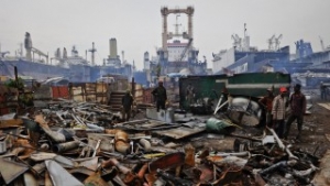 Ship Breaker Dies in Explosion in Bangladesh