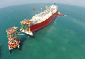 Höegh LNG Raises Cash for More FRSU Newbuildings