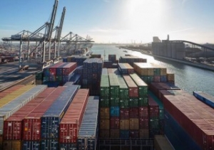 Rotterdam Sees Rise in Containers from China