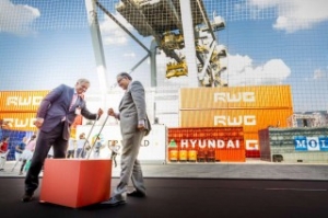 RWGs Highly Automated Terminal Opens for Business