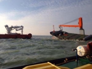 Update 3: Oil Being Removed from Sunken Flinterstar
