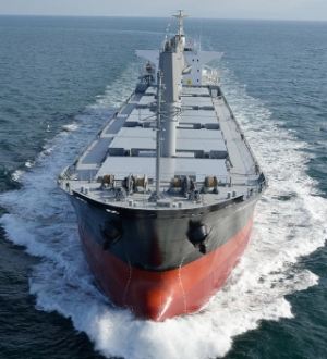 Project Forward Looks Into LNG-Powered Dry Bulk Carriers