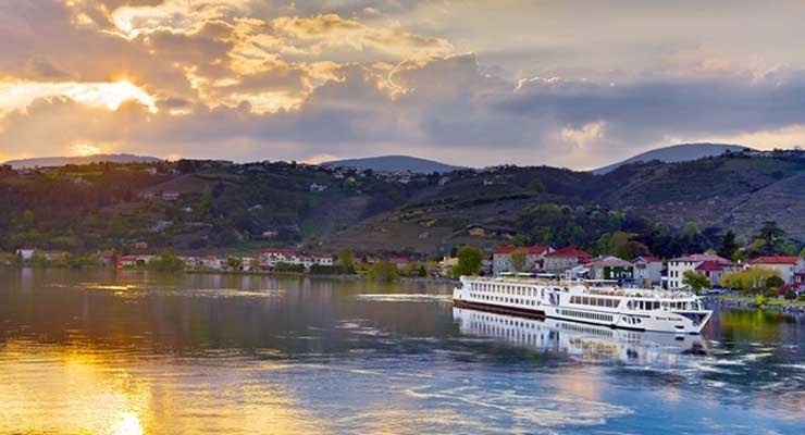 MetreD Hotel for luxury 5 Star River Passenger Ships