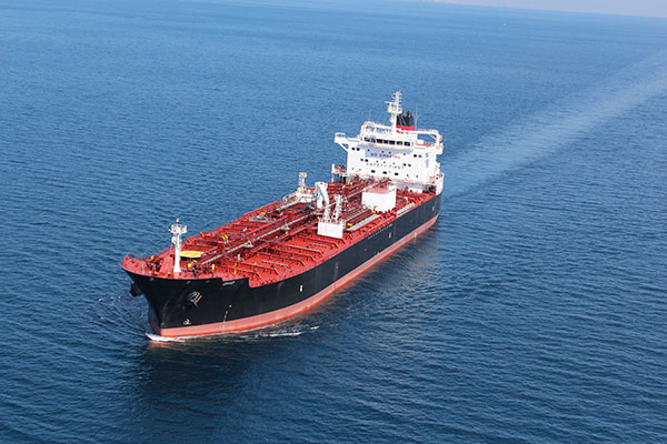 FITTER - PRODUCTS TANKER - 1850 - 1900 USD